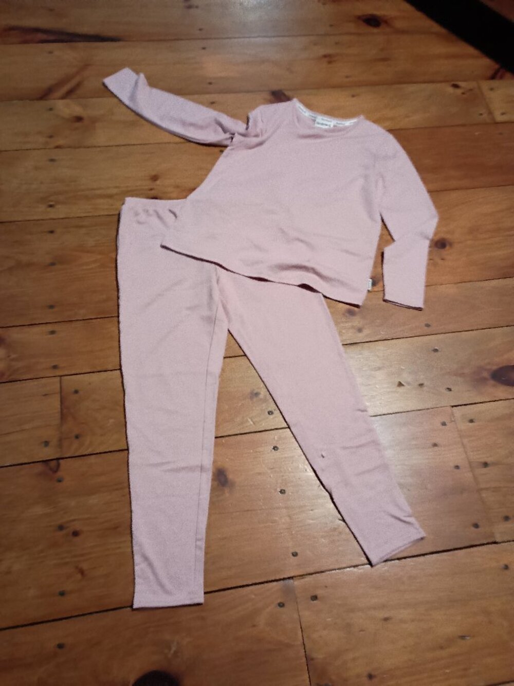Bearpaw NWOT pink pajamas medium